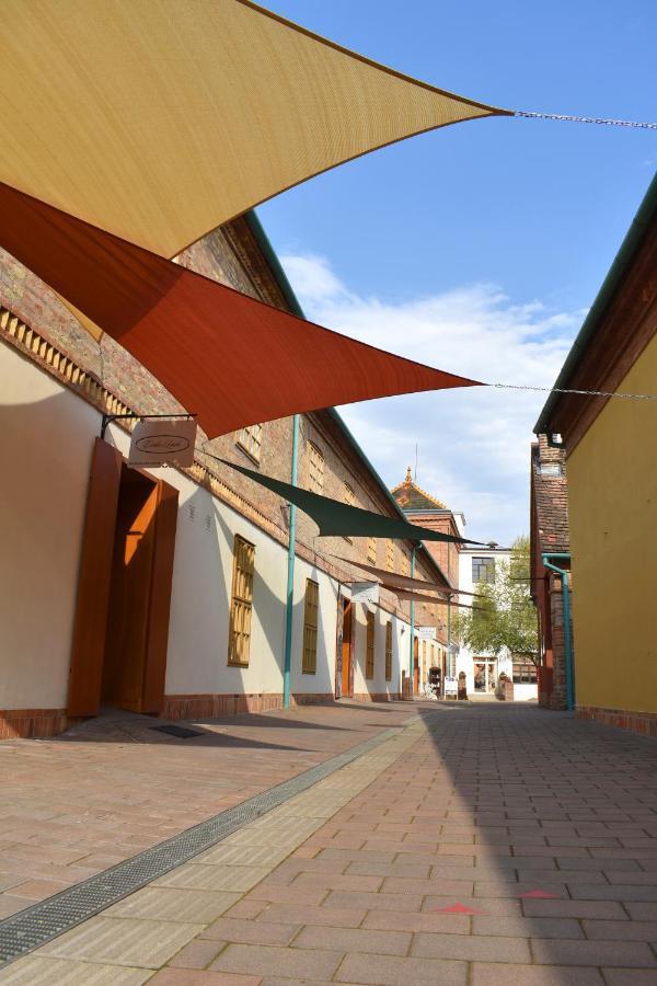 Zsolnay Negyed Vendégháza Pécs Exterior foto